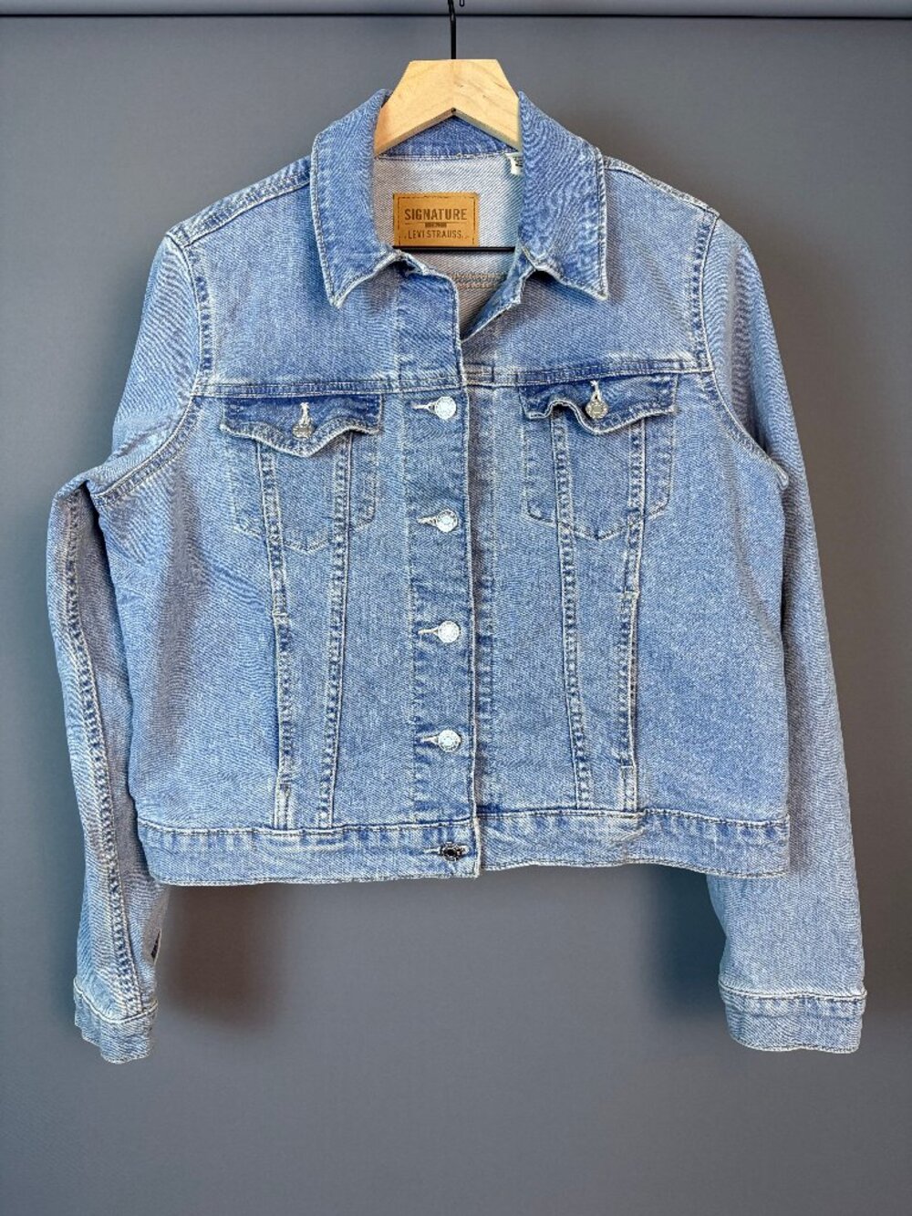 Signature by Levi Strauss Gold Original Trucker Denim Jacket XL Light Wash
